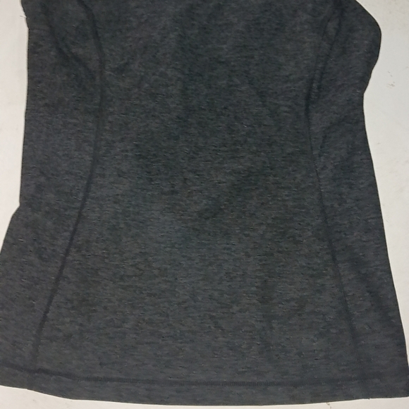 Under armour tank top - Picture 2 of 4